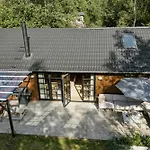 Feriehus Family Retreat Between Forest And In Odden *