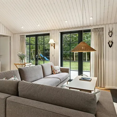 Family Retreat Between Forest And In Odden Feriehus *